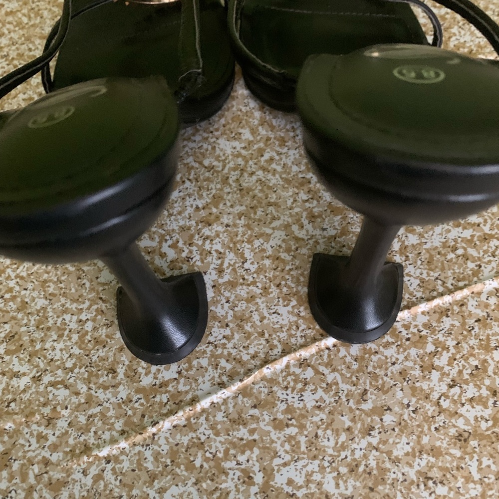 Shoes, size 8.5